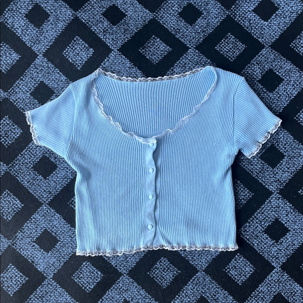 Light Blue Ribbed Button-Front Crop Top with Lace Trim